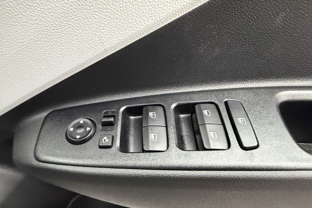 Hyundai I10 Premium Automatic Petrol Hatchback - Stock Number (1546887) - 17th supplementary image