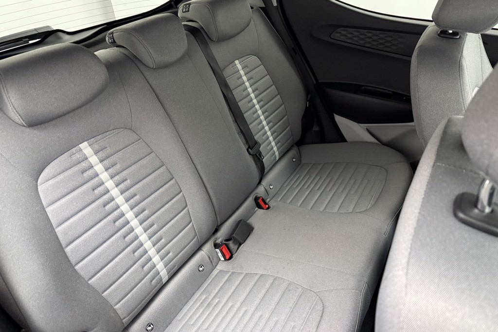 Hyundai I10 Premium Automatic Petrol Hatchback - Stock Number (1546887) - 19th supplementary image