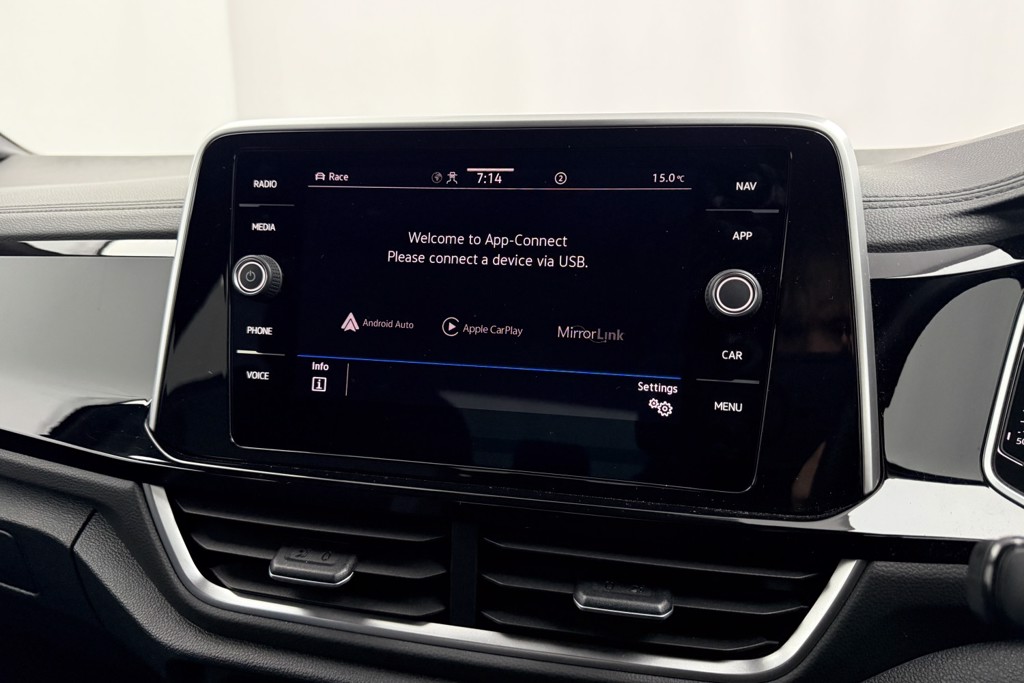 Volkswagen T-Roc R Automatic Petrol SUV - Stock Number (1546895) - 10th supplementary image