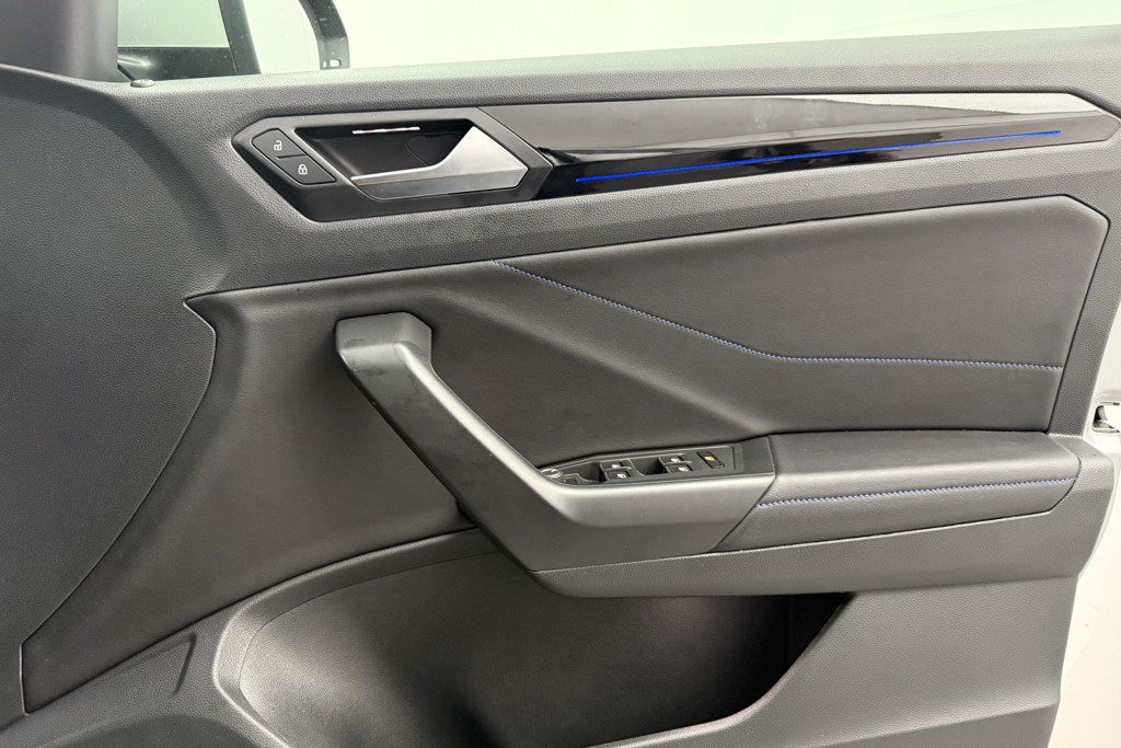 Volkswagen T-Roc R Automatic Petrol SUV - Stock Number (1546895) - 18th supplementary image
