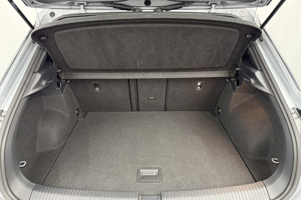 Volkswagen T-Roc R Automatic Petrol SUV - Stock Number (1546895) - 28th supplementary image