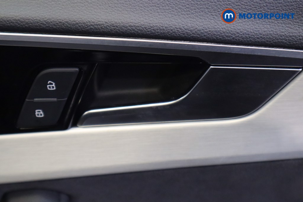 Audi A4 S Line Automatic Diesel Estate - Stock Number (1546902) - 8th supplementary image