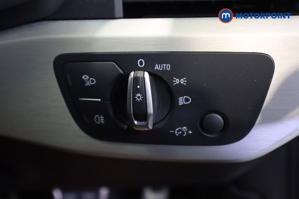 Audi A4 S Line Automatic Diesel Estate - Stock Number (1546902) - 9th supplementary image