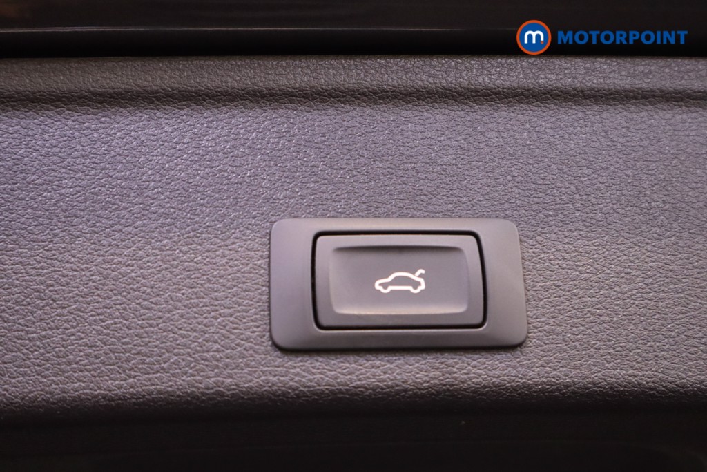 Audi A4 S Line Automatic Diesel Estate - Stock Number (1546902) - 17th supplementary image