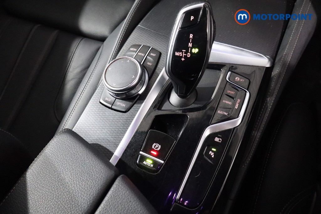 BMW 5 Series M Sport Automatic Petrol Plug-In Hybrid Estate - Stock Number (1546979) - 19th supplementary image