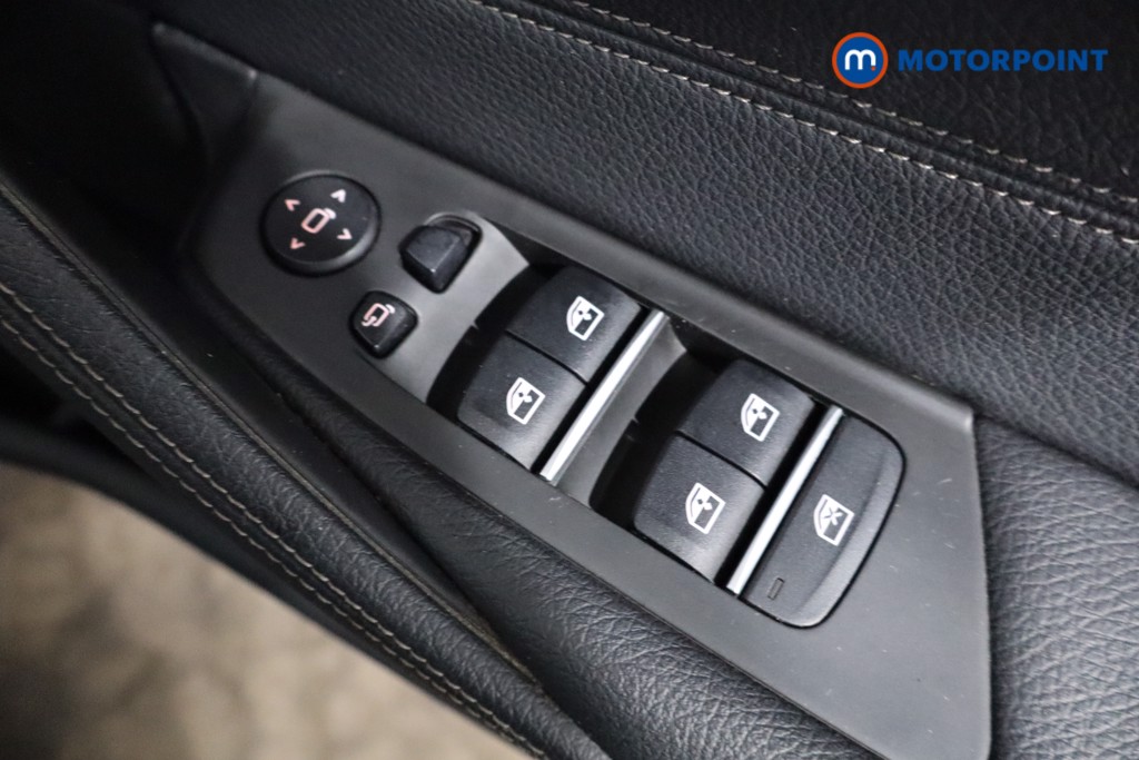 BMW 5 Series M Sport Automatic Petrol Plug-In Hybrid Estate - Stock Number (1546979) - 25th supplementary image
