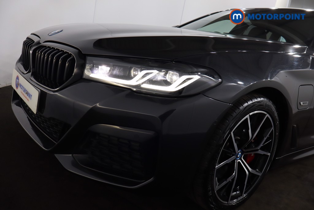 BMW 5 Series M Sport Automatic Petrol Plug-In Hybrid Estate - Stock Number (1546979) - 29th supplementary image