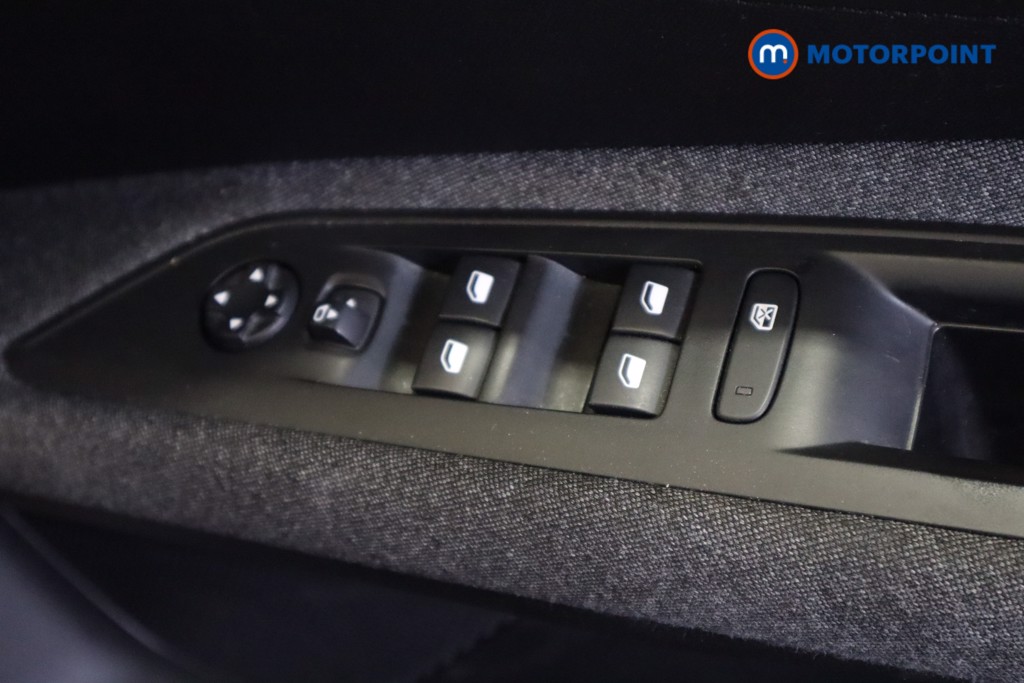 Peugeot 3008 Active Premium Manual Diesel SUV - Stock Number (1547079) - 7th supplementary image