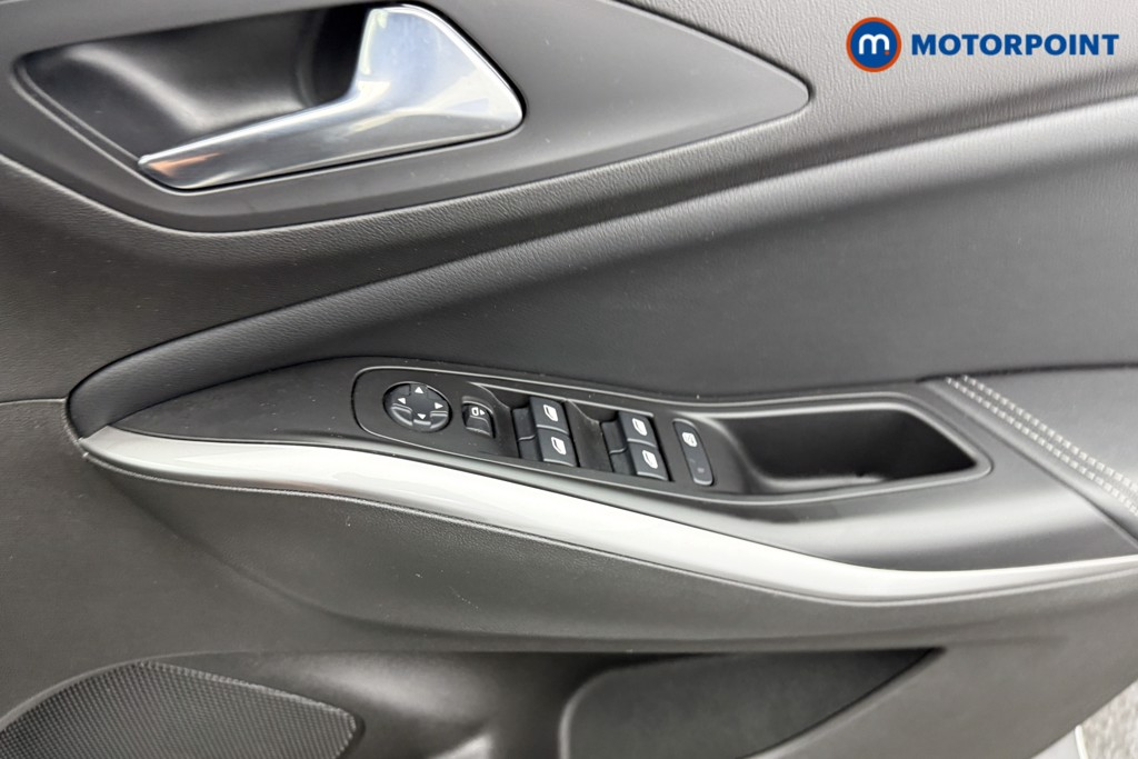 Vauxhall Grandland Ultimate Manual Petrol SUV - Stock Number (1547876) - 15th supplementary image