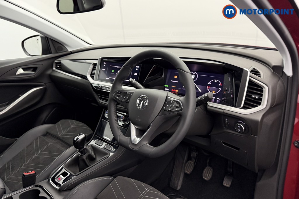 Vauxhall Grandland Ultimate Manual Petrol SUV - Stock Number (1547889) - 4th supplementary image