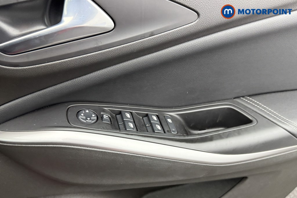 Vauxhall Grandland Ultimate Manual Petrol SUV - Stock Number (1547889) - 16th supplementary image