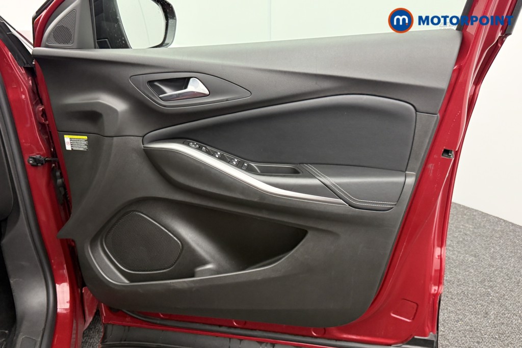 Vauxhall Grandland Ultimate Manual Petrol SUV - Stock Number (1547889) - 17th supplementary image