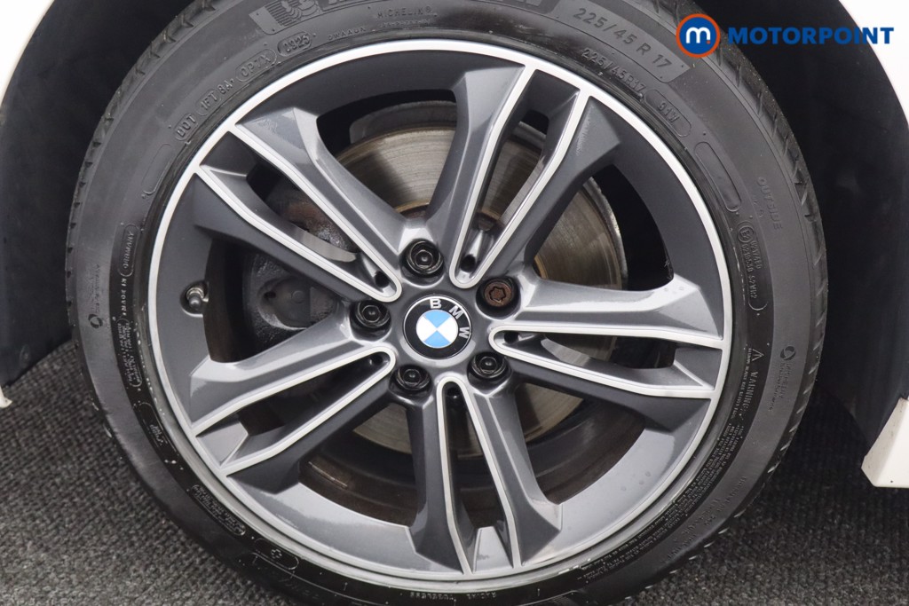 BMW 2 Series Sport Manual Diesel Saloon - Stock Number (1548087) - 4th supplementary image