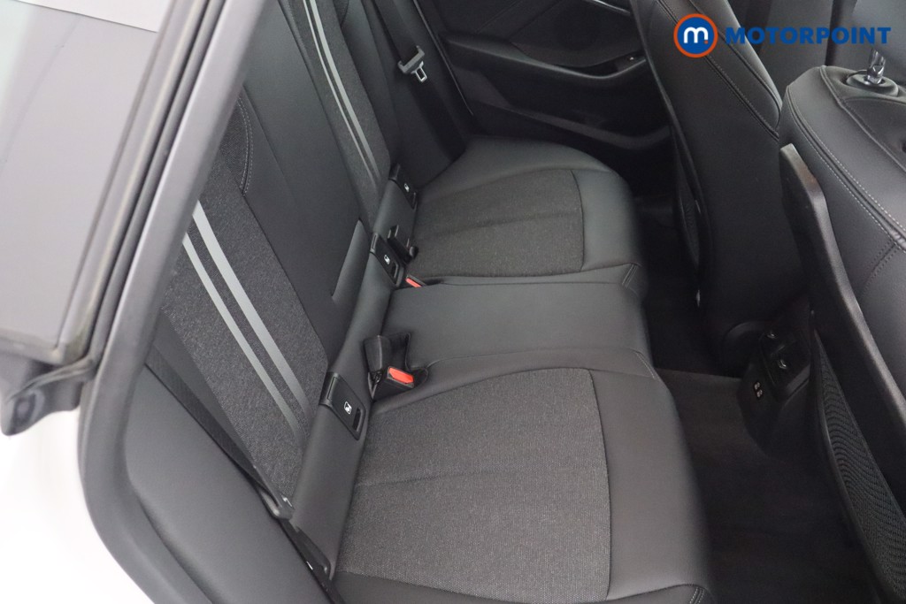 BMW 2 Series Sport Manual Diesel Saloon - Stock Number (1548087) - 6th supplementary image