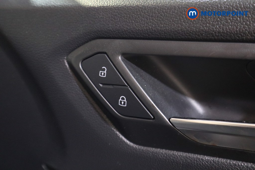Volkswagen T-Roc R-Line Automatic Petrol SUV - Stock Number (1548097) - 11th supplementary image