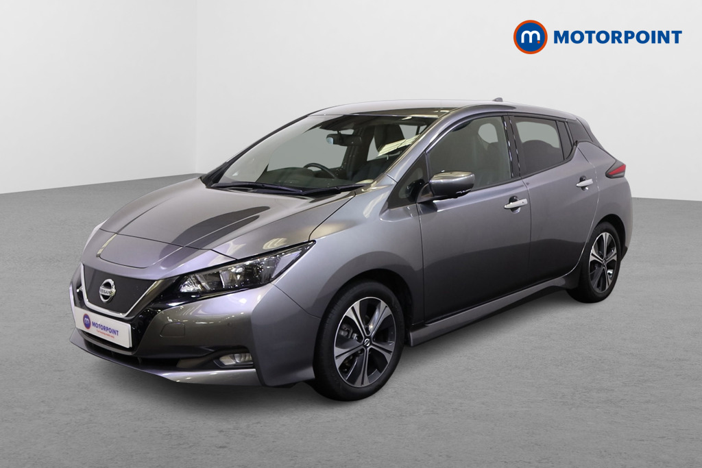 Nissan Leaf N-Connecta Automatic Electric Hatchback - Stock Number (1548102) - Passenger side front corner