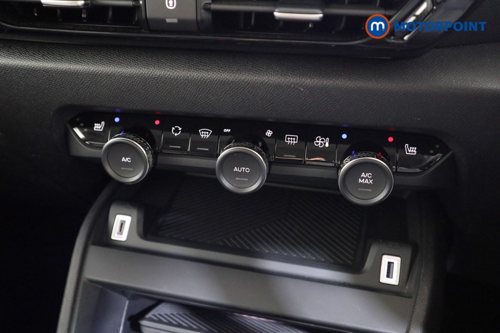 Citroen C4 Shine Plus Automatic Electric Hatchback - Stock Number (1548104) - 7th supplementary image