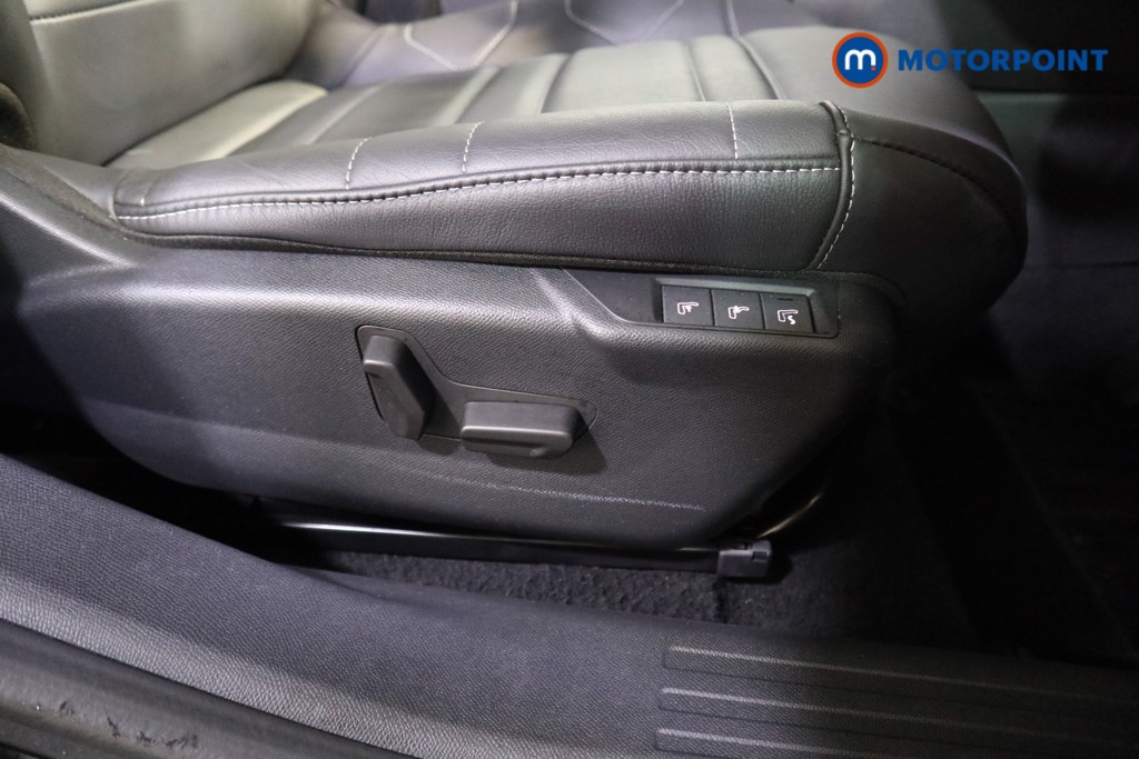 Citroen C4 Shine Plus Automatic Electric Hatchback - Stock Number (1548104) - 11th supplementary image