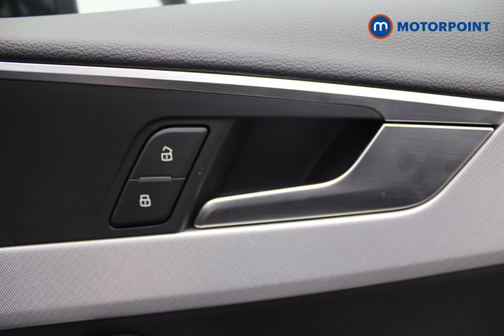 Audi A4 Sport Edition Automatic Petrol Estate - Stock Number (1548523) - 17th supplementary image