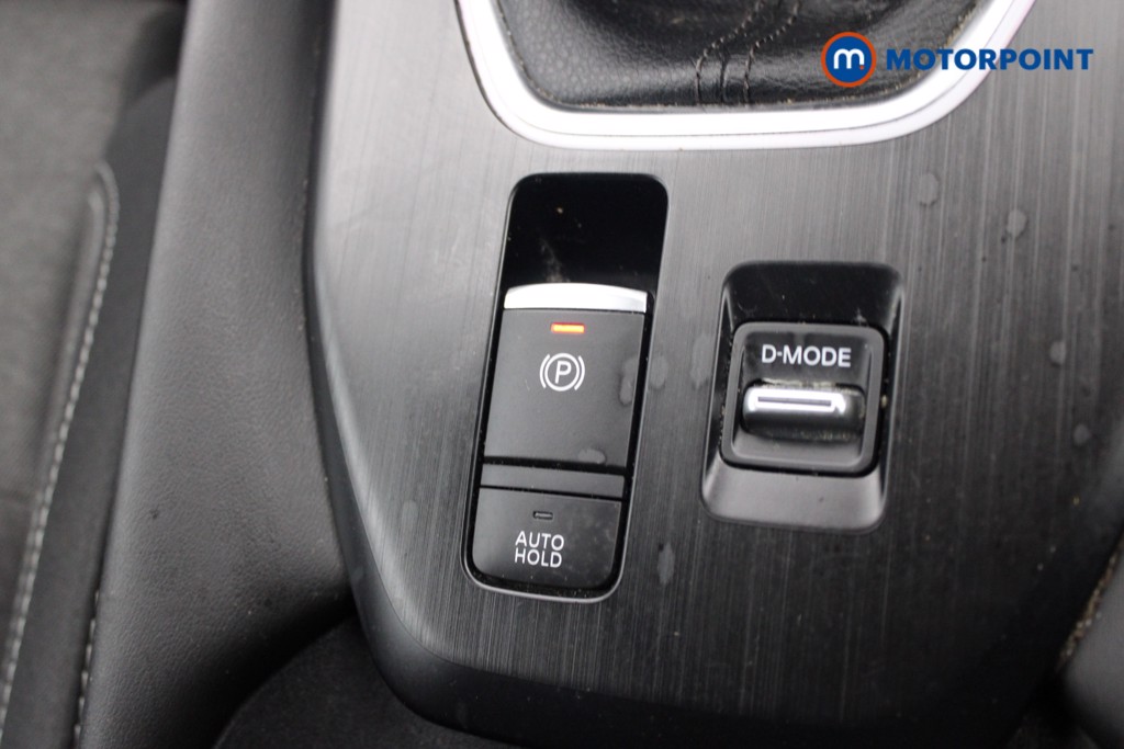 Nissan Qashqai N-Connecta Manual Petrol SUV - Stock Number (1548571) - 12th supplementary image