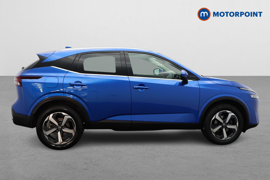 Nissan Qashqai N-Connecta Manual Petrol SUV - Stock Number (1548571) - Drivers side