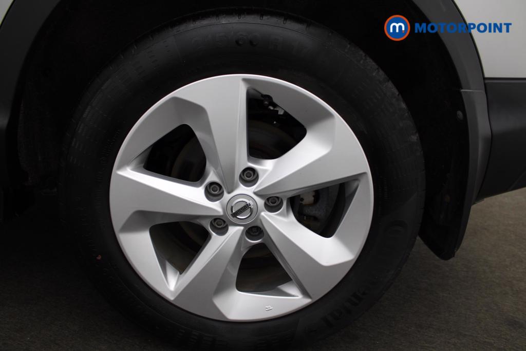 Nissan Qashqai Acenta Premium Manual Petrol SUV - Stock Number (1548755) - 13th supplementary image