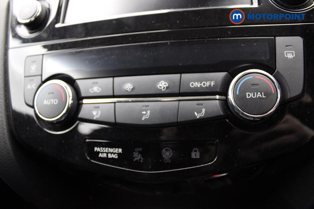 Nissan Qashqai Acenta Premium Manual Petrol SUV - Stock Number (1548755) - 16th supplementary image