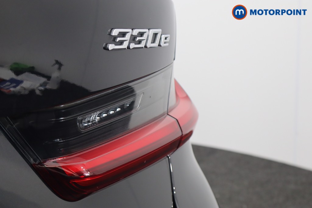 BMW 3 Series M Sport Automatic Petrol Plug-In Hybrid Estate - Stock Number (1548979) - 14th supplementary image