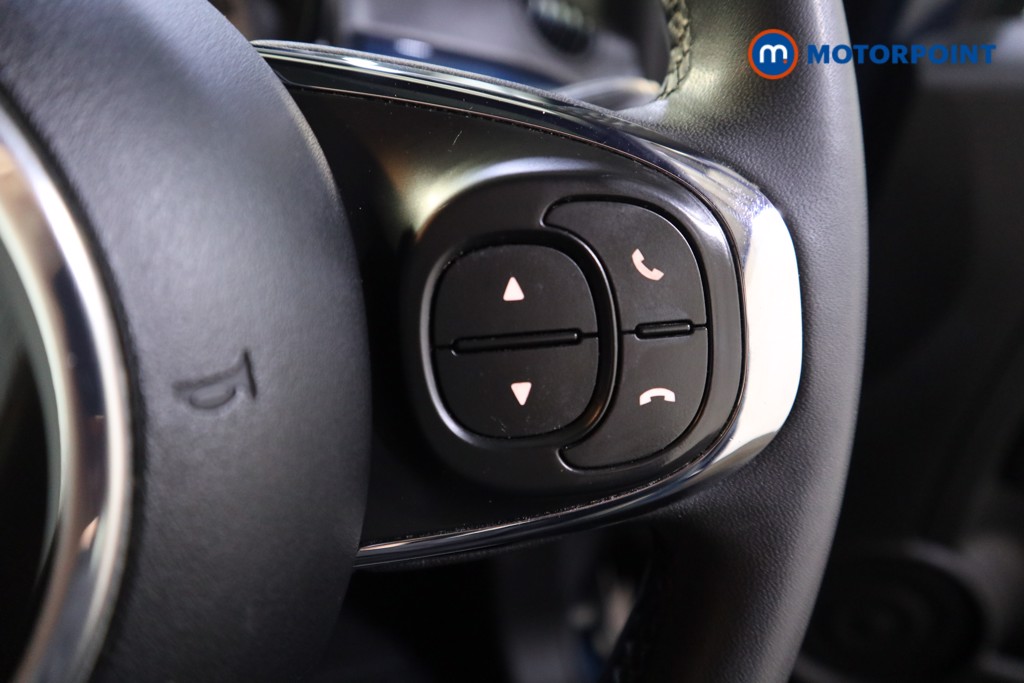 Fiat 500 Lounge Manual Petrol-Electric Hybrid Hatchback - Stock Number (1532360) - 4th supplementary image