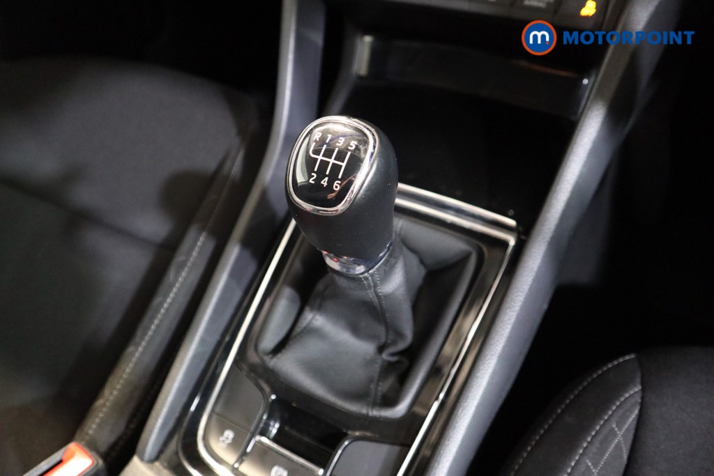 Skoda Karoq Se Technology Manual Petrol SUV - Stock Number (1533936) - 8th supplementary image