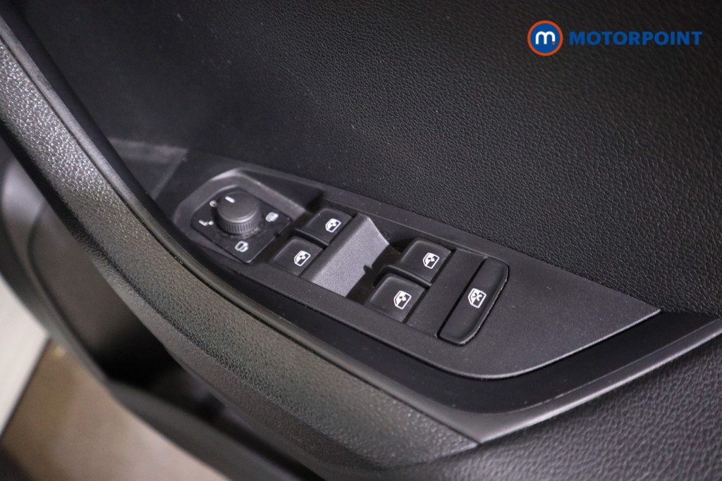 Skoda Karoq Se Technology Manual Petrol SUV - Stock Number (1533936) - 10th supplementary image