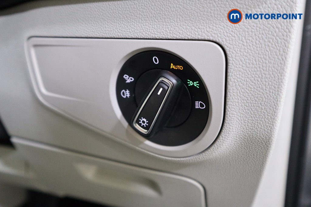 Volkswagen Tiguan Allspace Elegance Automatic Petrol SUV - Stock Number (1534423) - 9th supplementary image