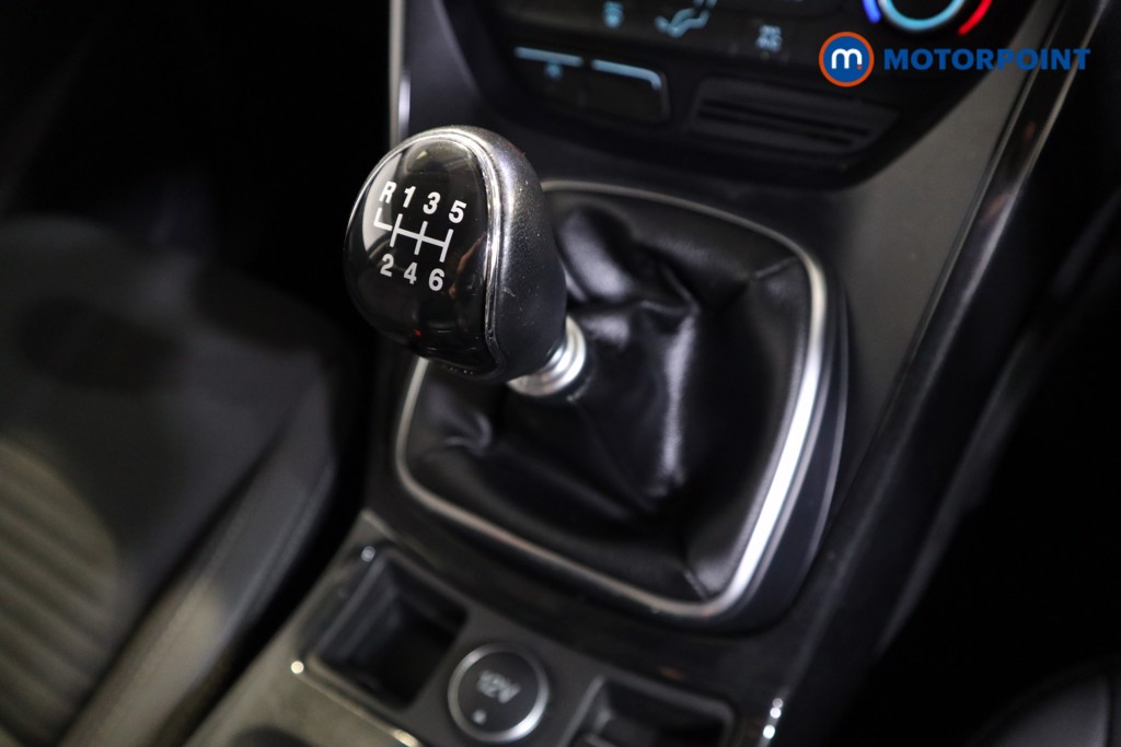Ford Kuga Titanium Edition Manual Petrol SUV - Stock Number (1535628) - 9th supplementary image