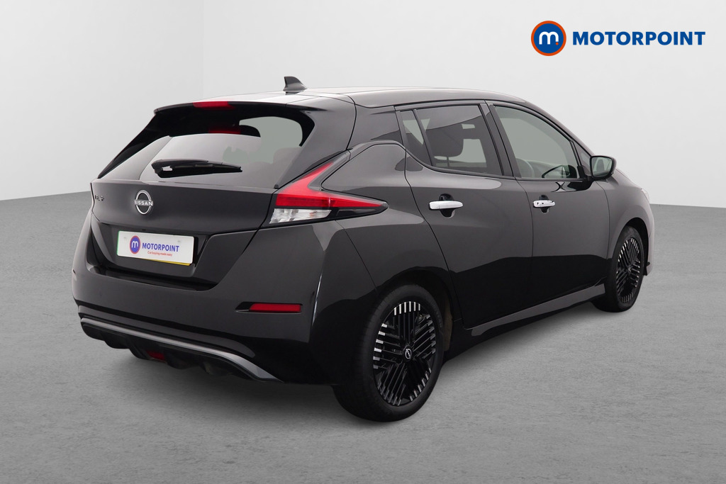 Nissan Leaf Tekna Automatic Electric Hatchback - Stock Number (1536199) - Drivers side rear corner