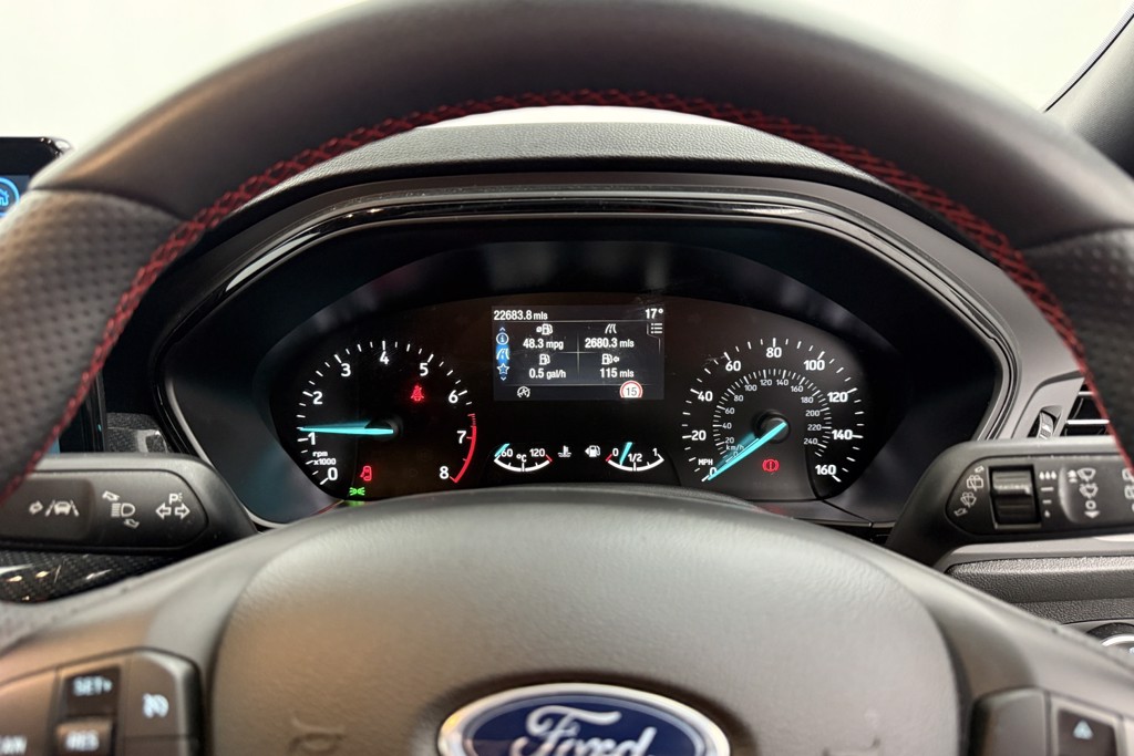 Ford Focus St-Line Edition Manual Petrol-Electric Hybrid Hatchback - Stock Number (1537203) - 6th supplementary image