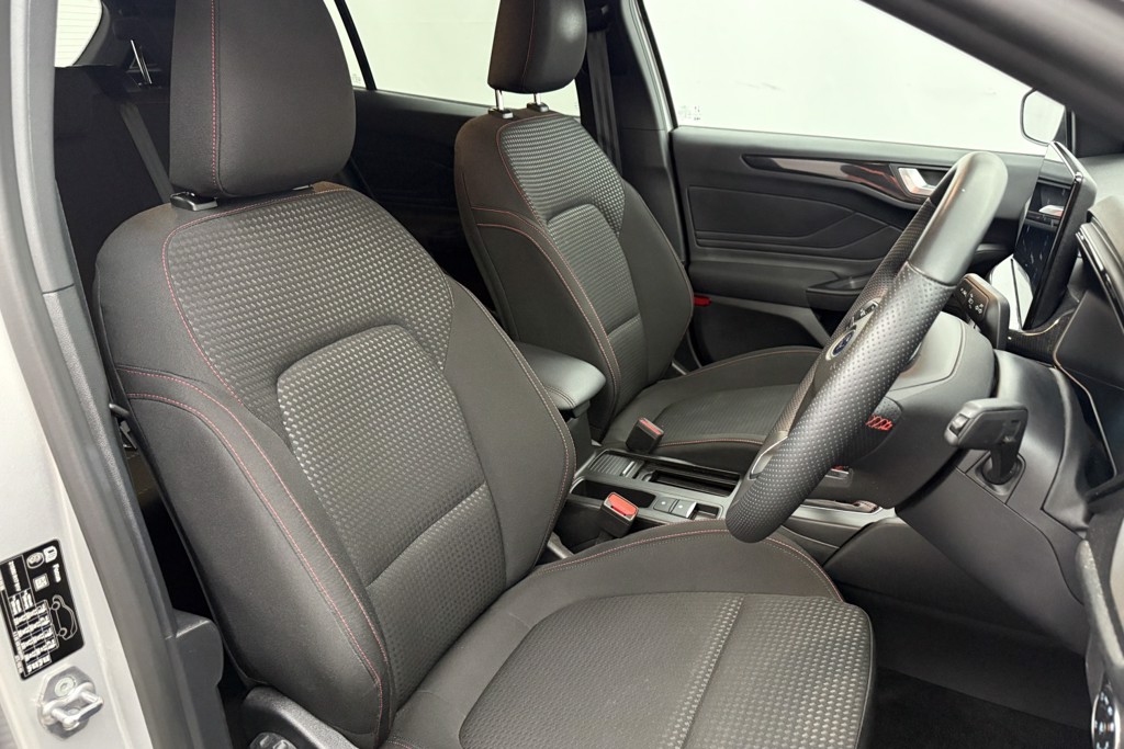 Ford Focus St-Line Edition Manual Petrol-Electric Hybrid Hatchback - Stock Number (1537203) - 18th supplementary image