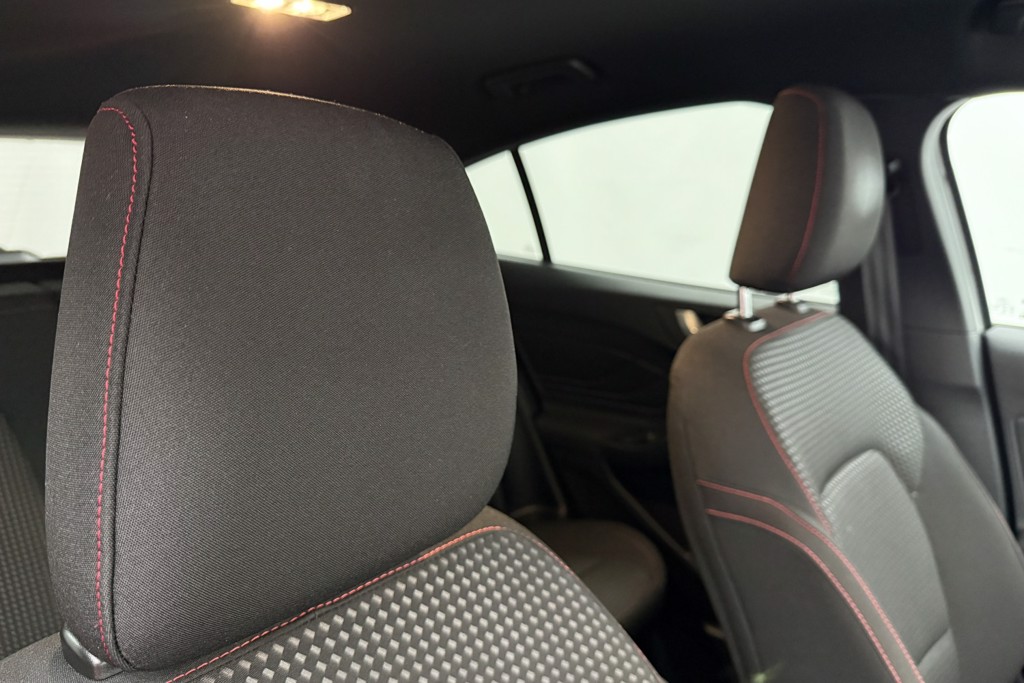 Ford Focus St-Line Edition Manual Petrol-Electric Hybrid Hatchback - Stock Number (1537203) - 19th supplementary image
