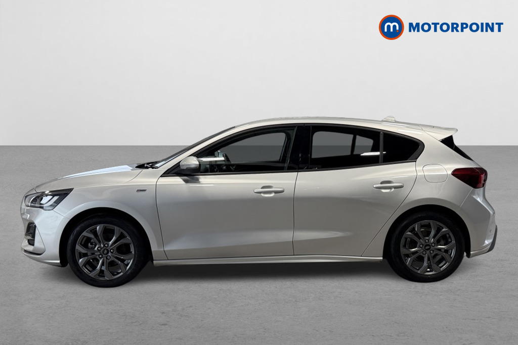 Ford Focus St-Line Edition Manual Petrol-Electric Hybrid Hatchback - Stock Number (1537203) - Passenger side