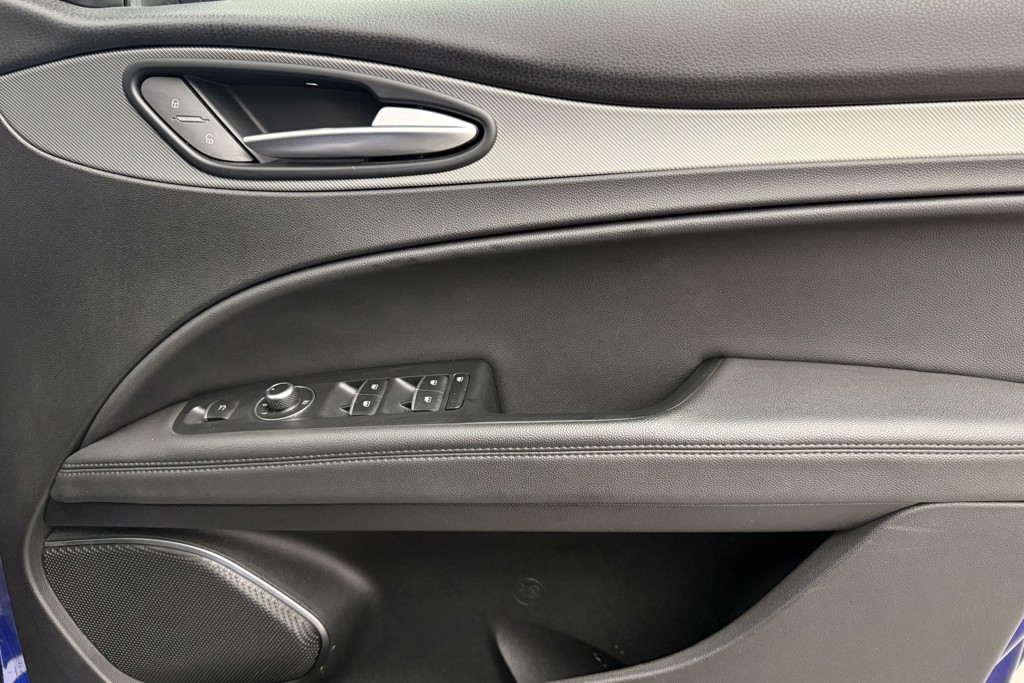Alfa Romeo Stelvio Sprint Automatic Petrol SUV - Stock Number (1537377) - 16th supplementary image