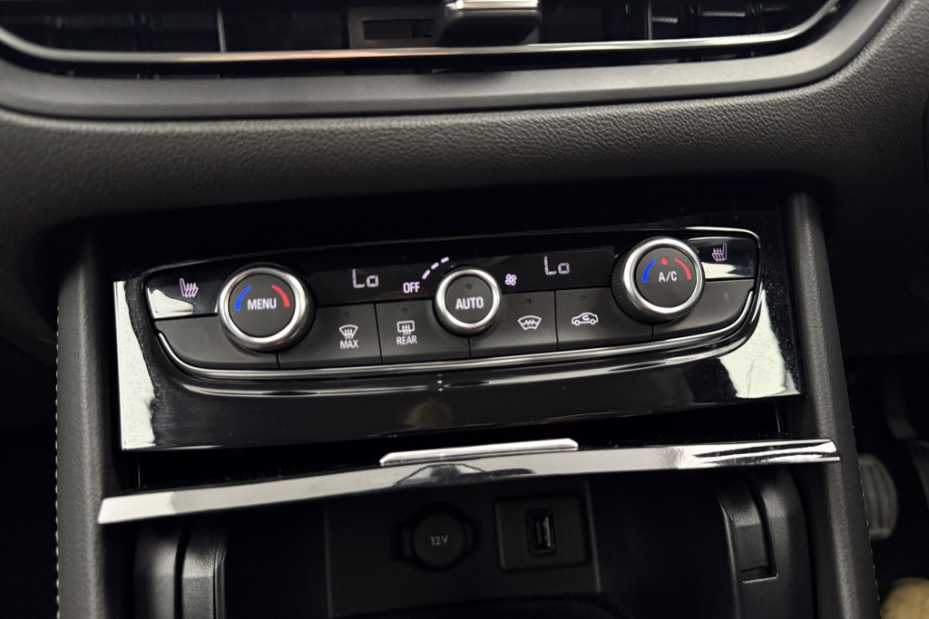 Vauxhall Grandland Ultimate Manual Petrol SUV - Stock Number (1539532) - 14th supplementary image