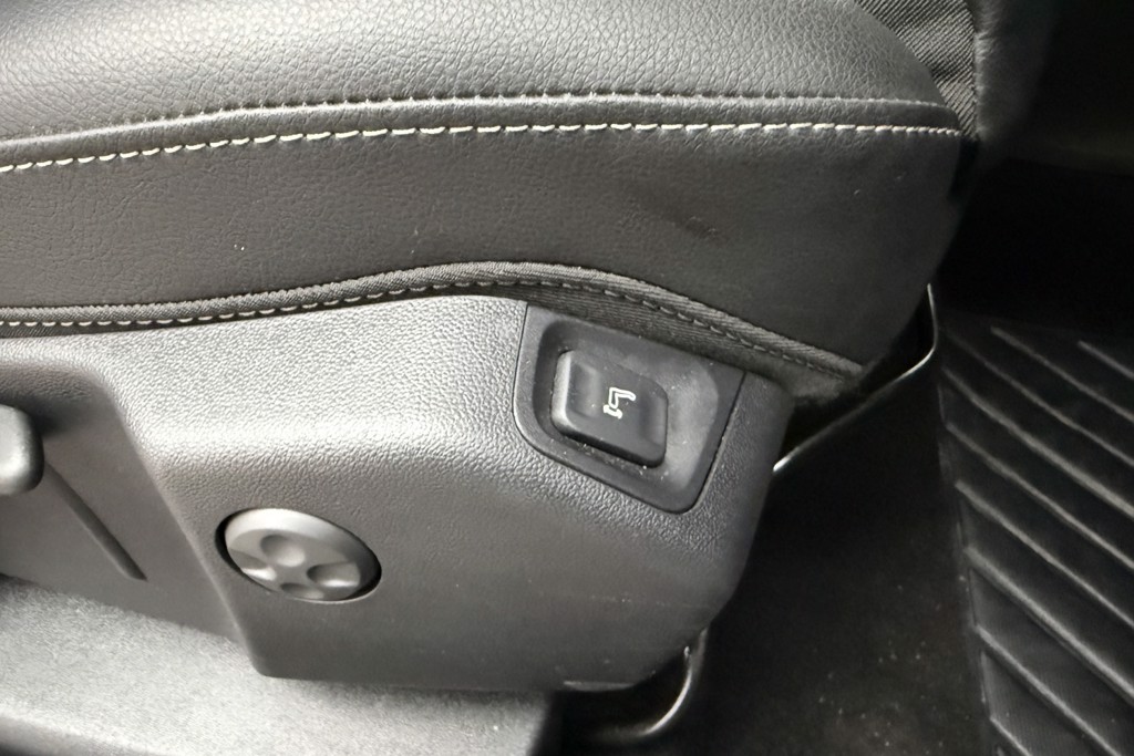 Vauxhall Grandland Ultimate Manual Petrol SUV - Stock Number (1539532) - 19th supplementary image