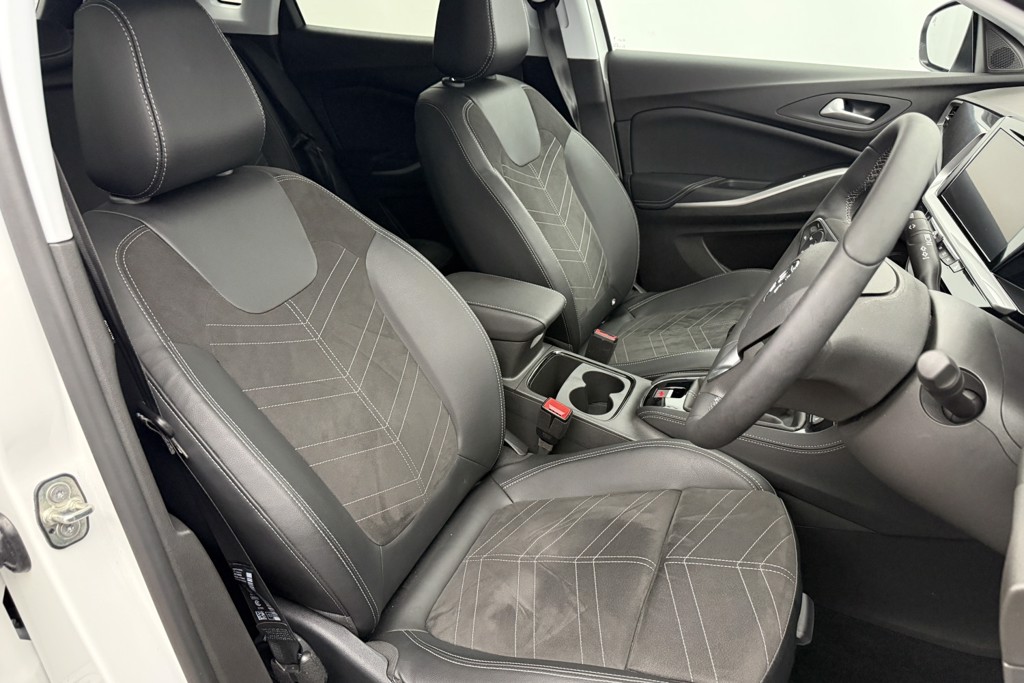 Vauxhall Grandland Ultimate Manual Petrol SUV - Stock Number (1539532) - 20th supplementary image