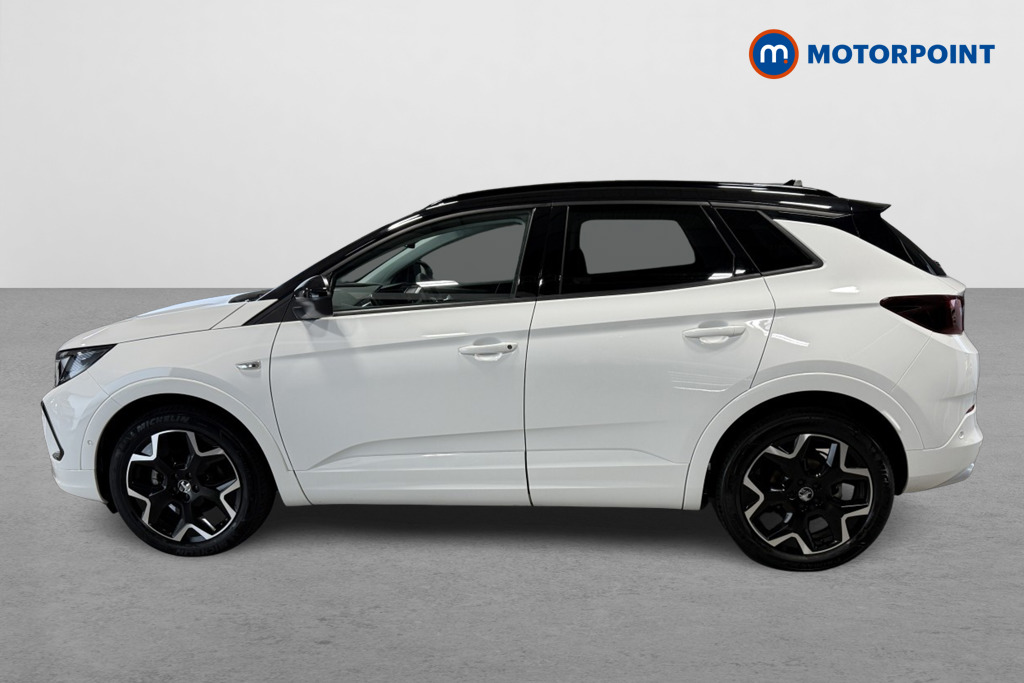 Vauxhall Grandland Ultimate Manual Petrol SUV - Stock Number (1539532) - Passenger side