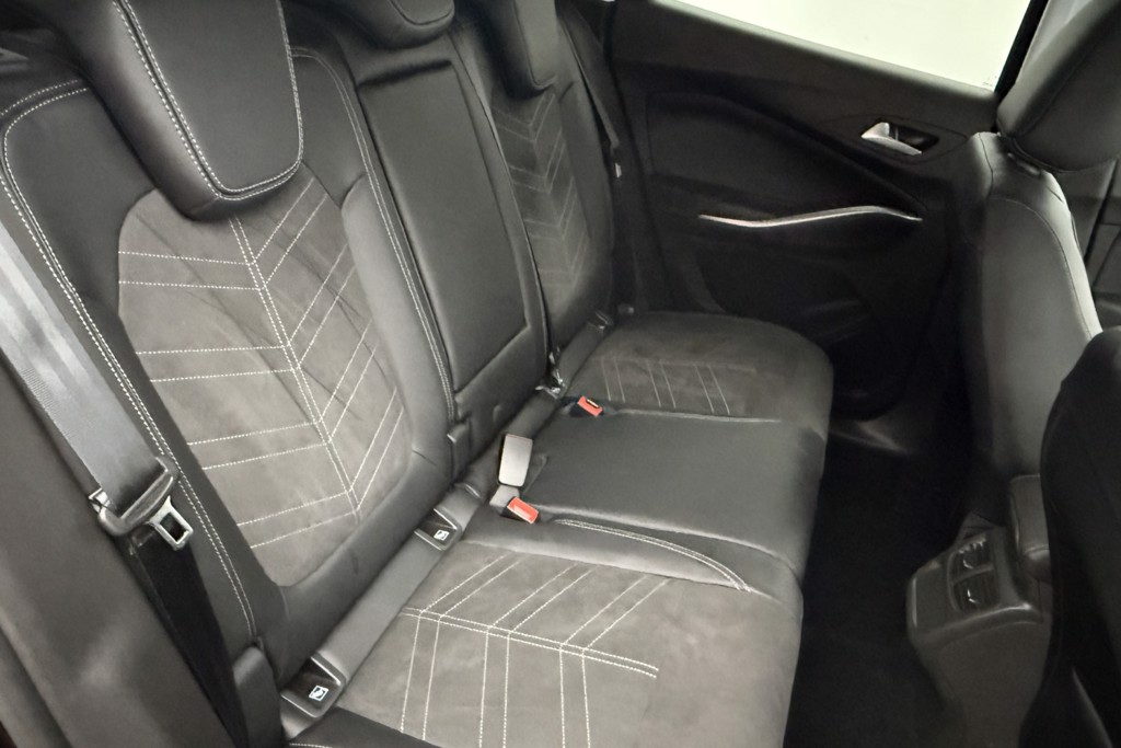 Vauxhall Grandland Ultimate Manual Petrol SUV - Stock Number (1539572) - 22nd supplementary image