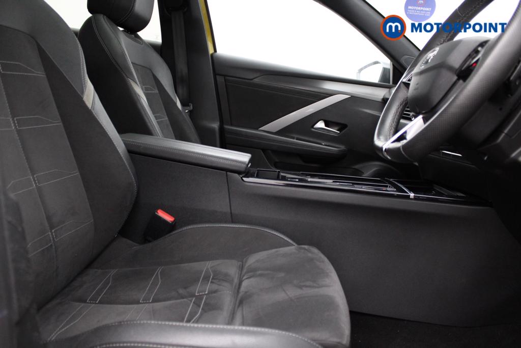 Vauxhall Astra Ultimate Automatic Diesel Hatchback - Stock Number (1540883) - 7th supplementary image