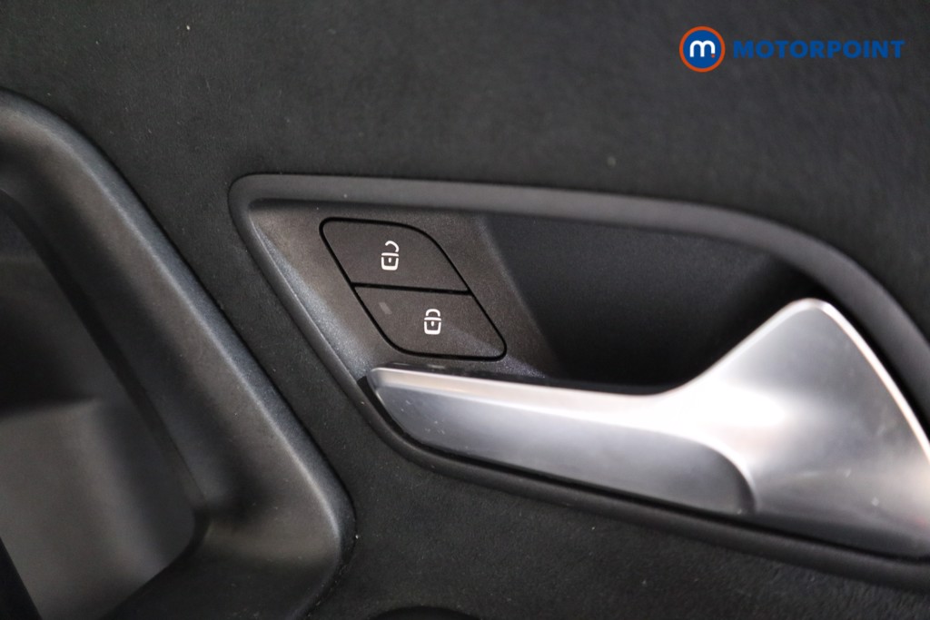 Mercedes-Benz A Class Amg Line Automatic Petrol Hatchback - Stock Number (1541980) - 11th supplementary image