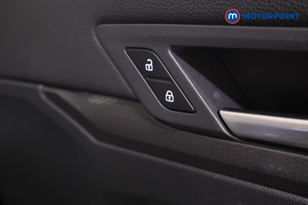 Volkswagen Golf GTD Automatic Diesel Hatchback - Stock Number (1542047) - 11th supplementary image