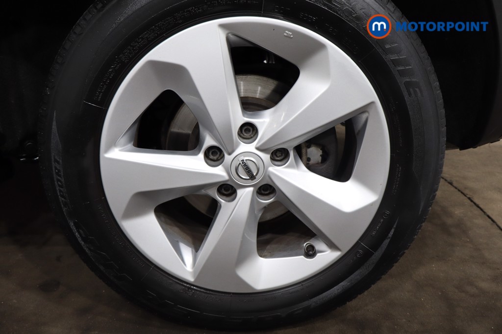 Nissan Qashqai Acenta Premium Manual Petrol SUV - Stock Number (1542370) - 12th supplementary image