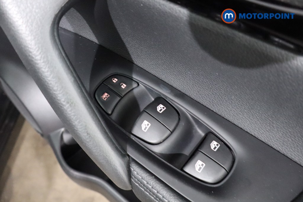 Nissan Qashqai Acenta Premium Manual Petrol SUV - Stock Number (1542370) - 22nd supplementary image