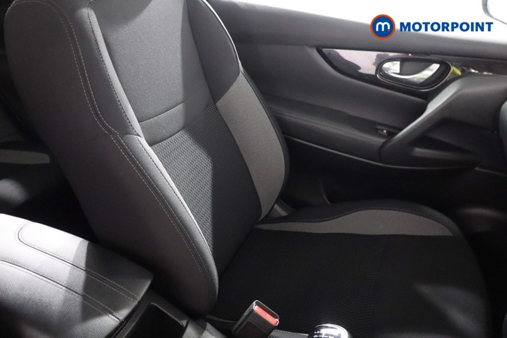 Nissan Qashqai Acenta Premium Manual Petrol SUV - Stock Number (1542370) - 23rd supplementary image
